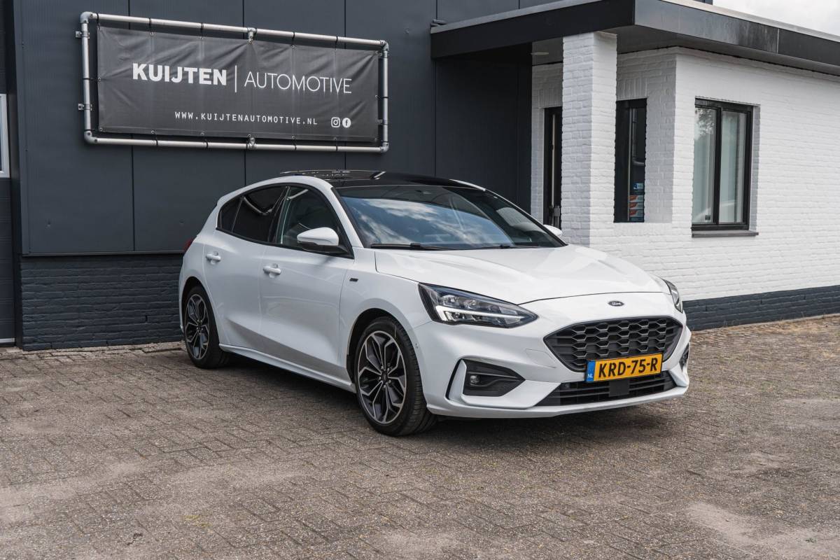 Ford Focus Ford Focus 1.0 EcoBoost ST Line X / Automaat / Pano / LED / HUD!