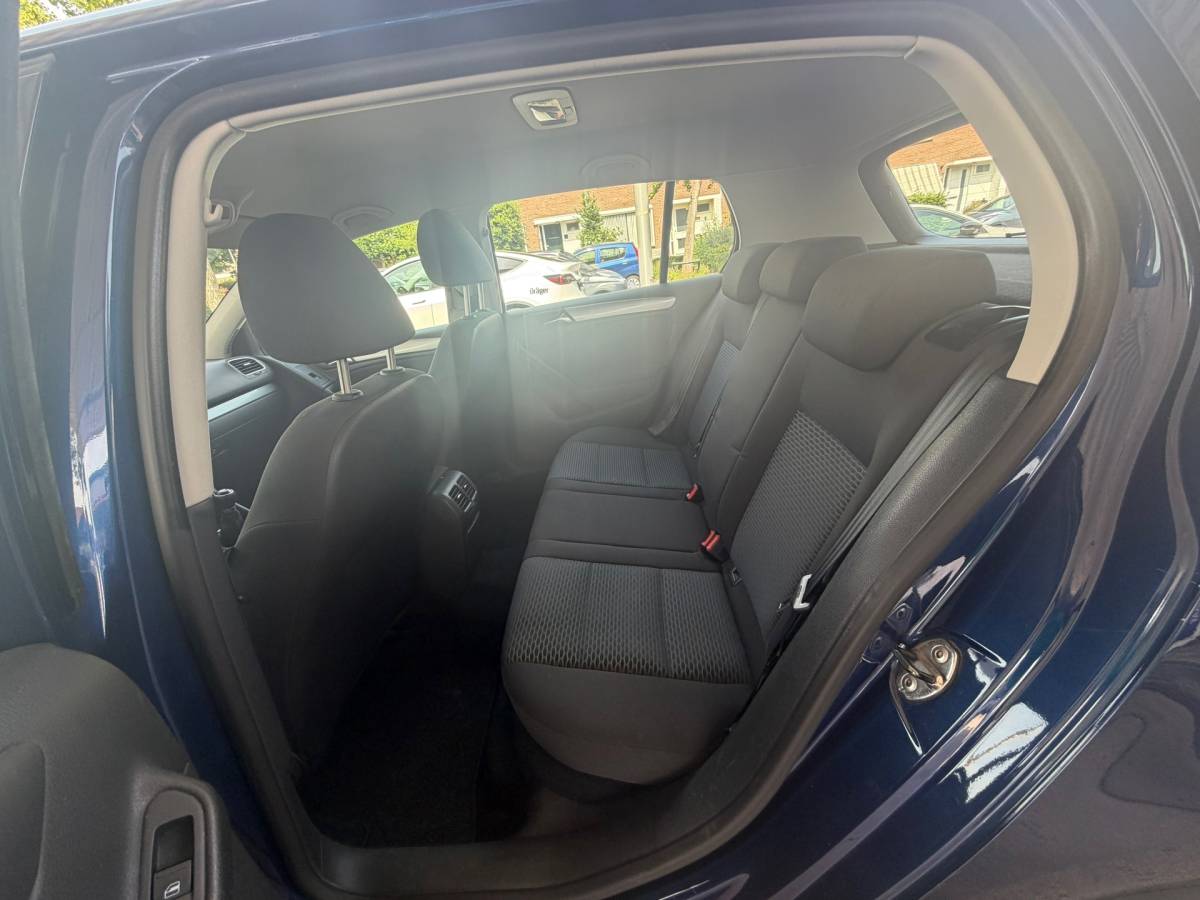 Volkswagen Golf Volkswagen GOLF 1.4 Easyline PDC-AIRCO-ANDROID