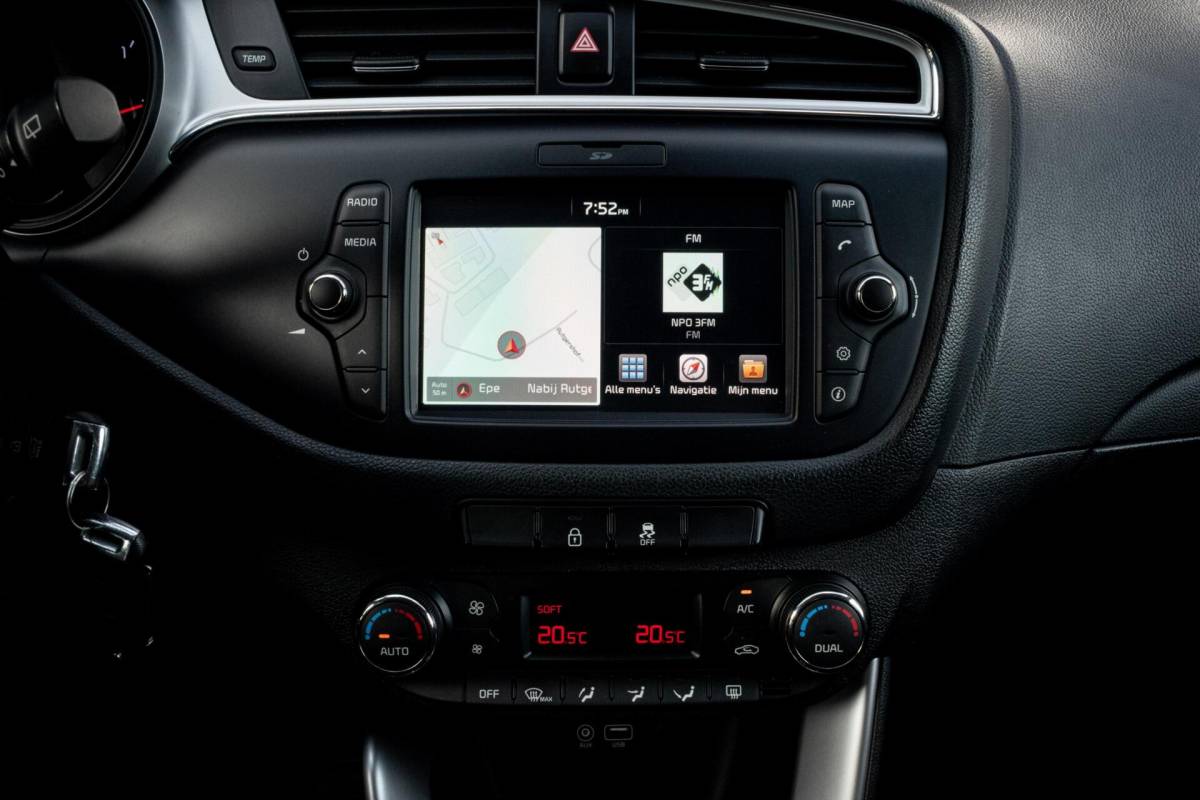 Kia cee'd Kia cee’d Sportswagon 1.0 T-GDi ComfortPlusLine Navigator|1e EIGENAAR|INCL. NW APK+SERVICEBEURT|CAMERA|CARPLAY|CLIMATE|PDC|CRUISE|NAVI