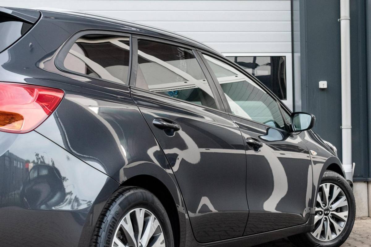 Kia cee'd Kia cee’d Sportswagon 1.0 T-GDi ComfortPlusLine Navigator|1e EIGENAAR|INCL. NW APK+SERVICEBEURT|CAMERA|CARPLAY|CLIMATE|PDC|CRUISE|NAVI