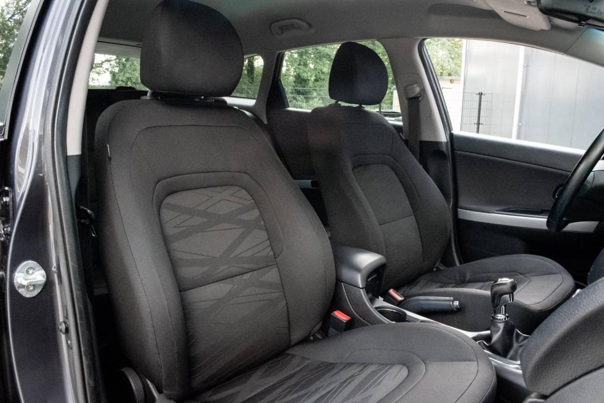 Kia cee'd Kia cee’d Sportswagon 1.0 T-GDi ComfortPlusLine Navigator|1e EIGENAAR|INCL. NW APK+SERVICEBEURT|CAMERA|CARPLAY|CLIMATE|PDC|CRUISE|NAVI