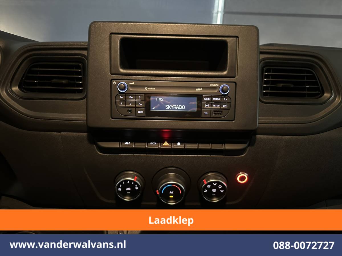 Renault Master Renault Master 2.3 dCi 131pk L4H2 Euro6 Airco | Laadklep | LED | Cruisecontrol Bijrijdersbank