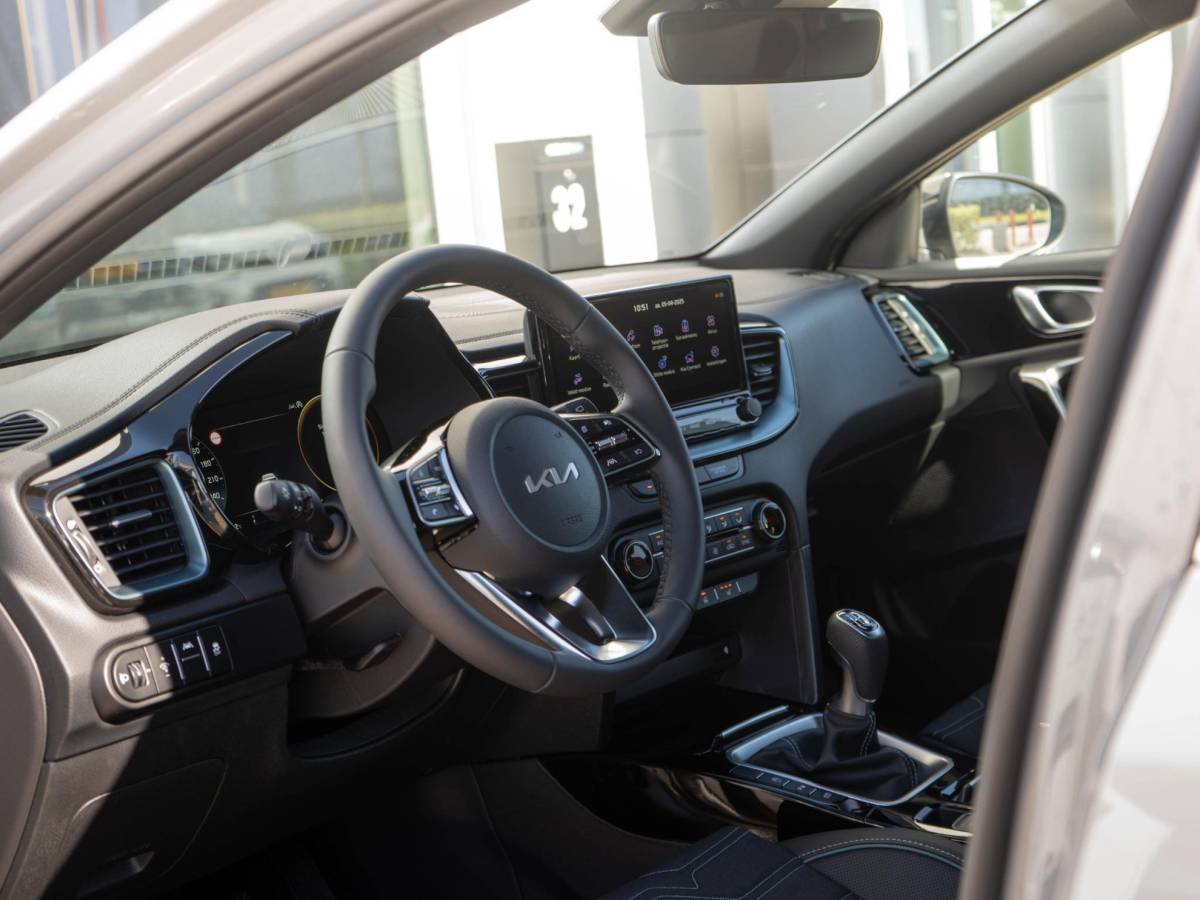 Kia Ceed Sportswagon Kia Ceed Sportswagon 1.0 T-GDi MHEV Design Edition | Dode Hoek | Stoel & stuur-verwarming | JBL | PDC voor & achter