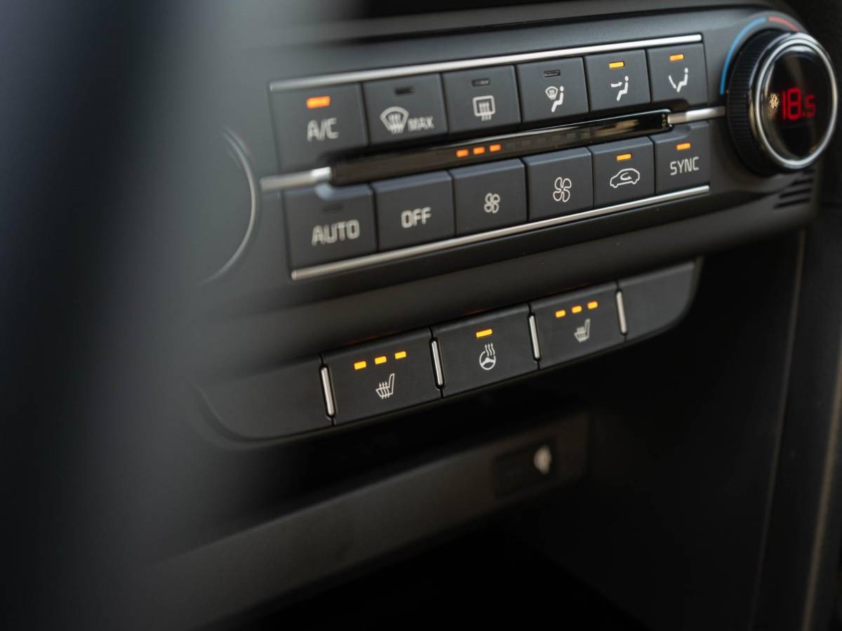 Kia Ceed Sportswagon Kia Ceed Sportswagon 1.0 T-GDi MHEV Design Edition | Dode Hoek | Stoel & stuur-verwarming | JBL | PDC voor & achter