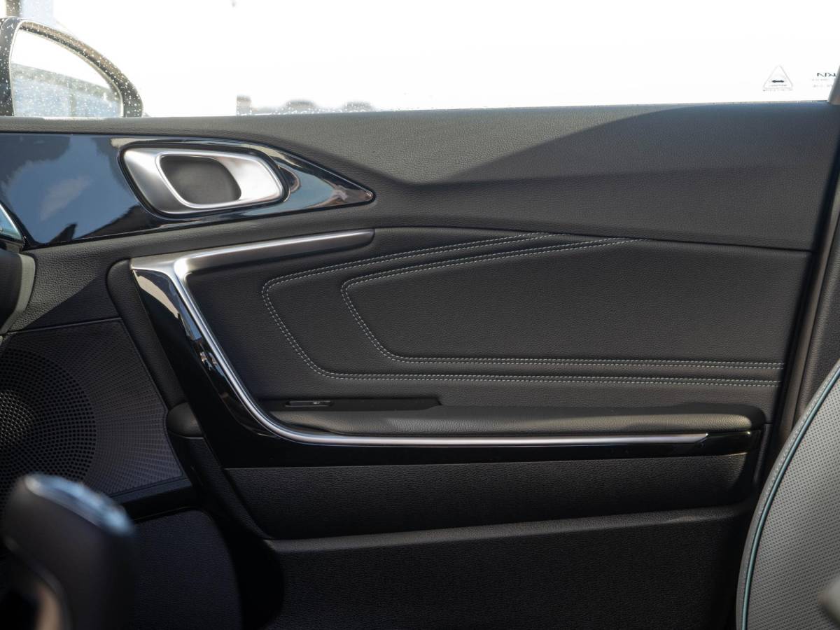 Kia Ceed Sportswagon Kia Ceed Sportswagon 1.0 T-GDi MHEV Design Edition | Dode Hoek | Stoel & stuur-verwarming | JBL | PDC voor & achter