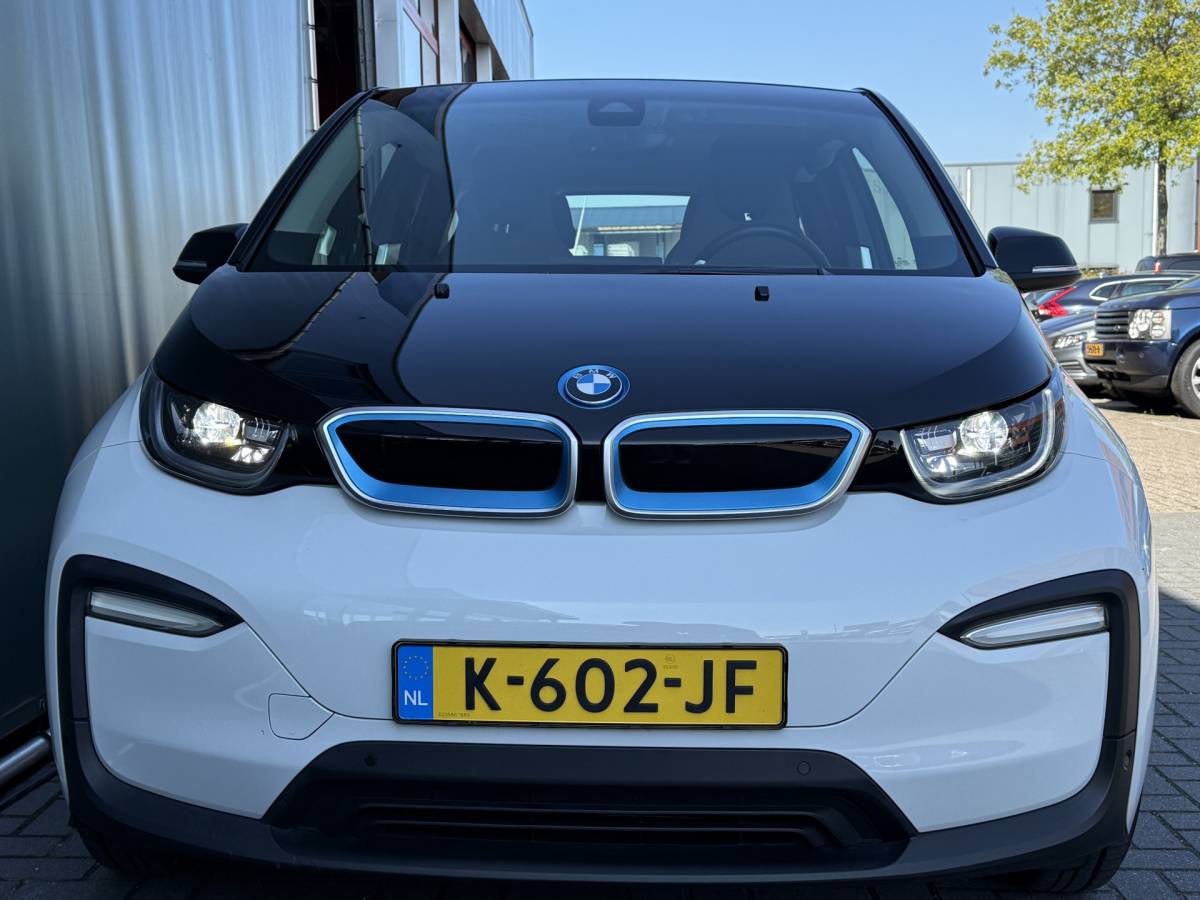 BMW i3 BMW i3 BWJ 2021 Basis 120Ah 170 PK  42 kWh FULL LED | CAMERA | ADAPTIVE CRUISE | STOELVERW. | DAB | NAVI | CLIMA | LMV | PDC