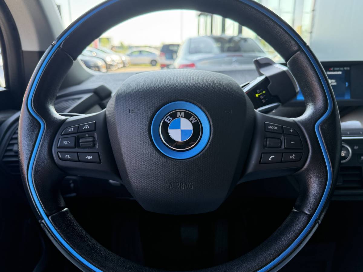 BMW i3 BMW i3 BWJ 2021 Basis 120Ah 170 PK  42 kWh FULL LED | CAMERA | ADAPTIVE CRUISE | STOELVERW. | DAB | NAVI | CLIMA | LMV | PDC