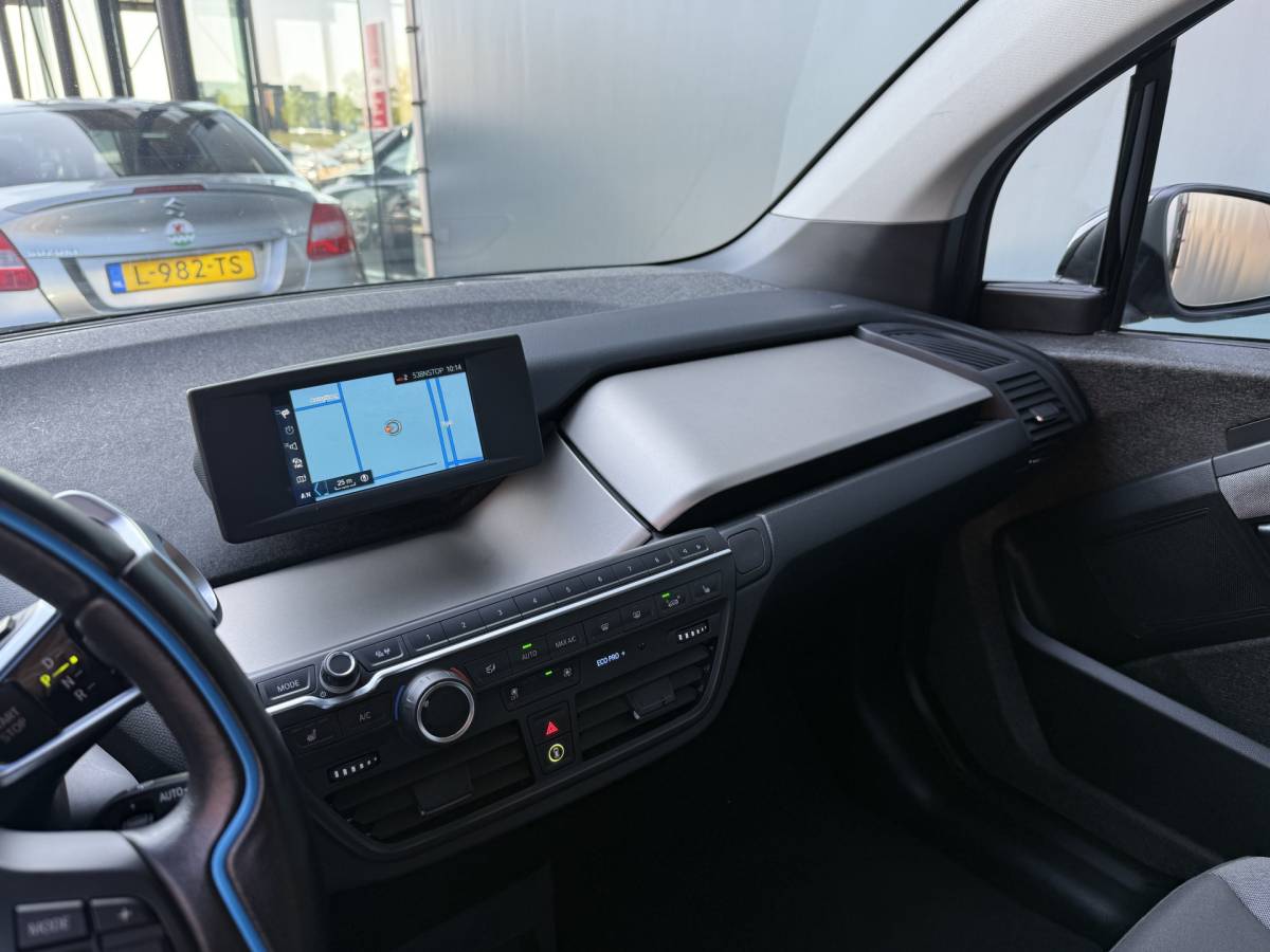 BMW i3 BMW i3 BWJ 2021 Basis 120Ah 170 PK  42 kWh FULL LED | CAMERA | ADAPTIVE CRUISE | STOELVERW. | DAB | NAVI | CLIMA | LMV | PDC