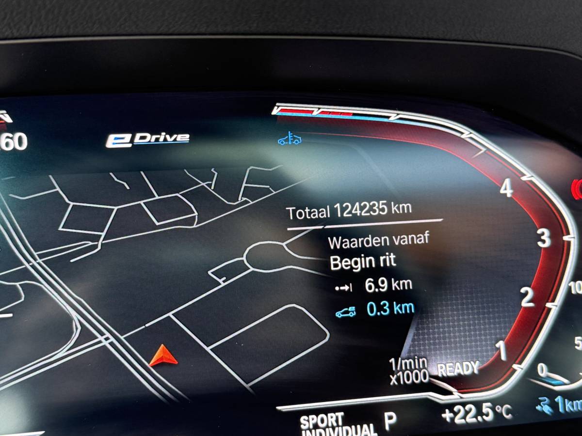 BMW 3 Serie BMW 3-serie Touring BWJ 2022 320e 204 PK Business Edition Plus M PANO | LEDRE | FULL LED | STOELVERW. | CARPLAY + ANDROID | NAVI | CLIMA | CRUISE | LMV | PDC