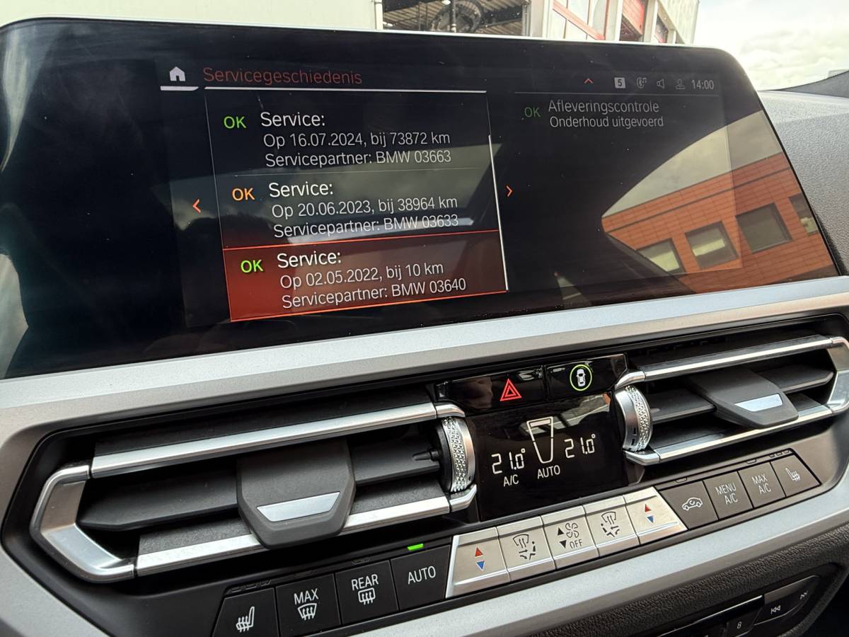 BMW 3 Serie BMW 3-serie Touring BWJ 2022 320e 204 PK Business Edition Plus M PANO | LEDRE | FULL LED | STOELVERW. | CARPLAY + ANDROID | NAVI | CLIMA | CRUISE | LMV | PDC