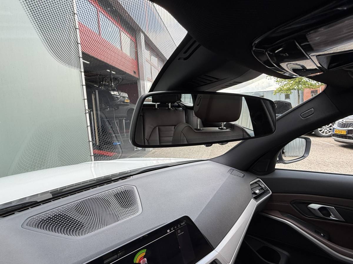 BMW 3 Serie BMW 3-serie Touring BWJ 2022 320e 204 PK Business Edition Plus M PANO | LEDRE | FULL LED | STOELVERW. | CARPLAY + ANDROID | NAVI | CLIMA | CRUISE | LMV | PDC