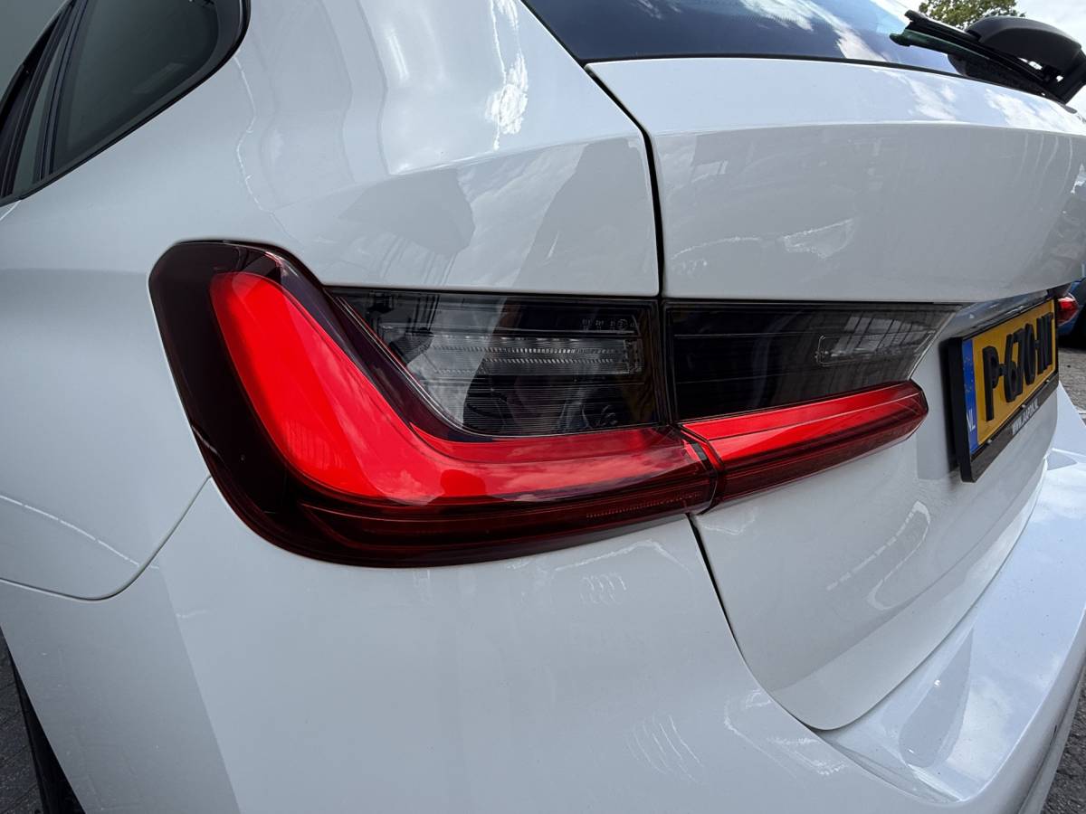 BMW 3 Serie BMW 3-serie Touring BWJ 2022 320e 204 PK Business Edition Plus M PANO | LEDRE | FULL LED | STOELVERW. | CARPLAY + ANDROID | NAVI | CLIMA | CRUISE | LMV | PDC