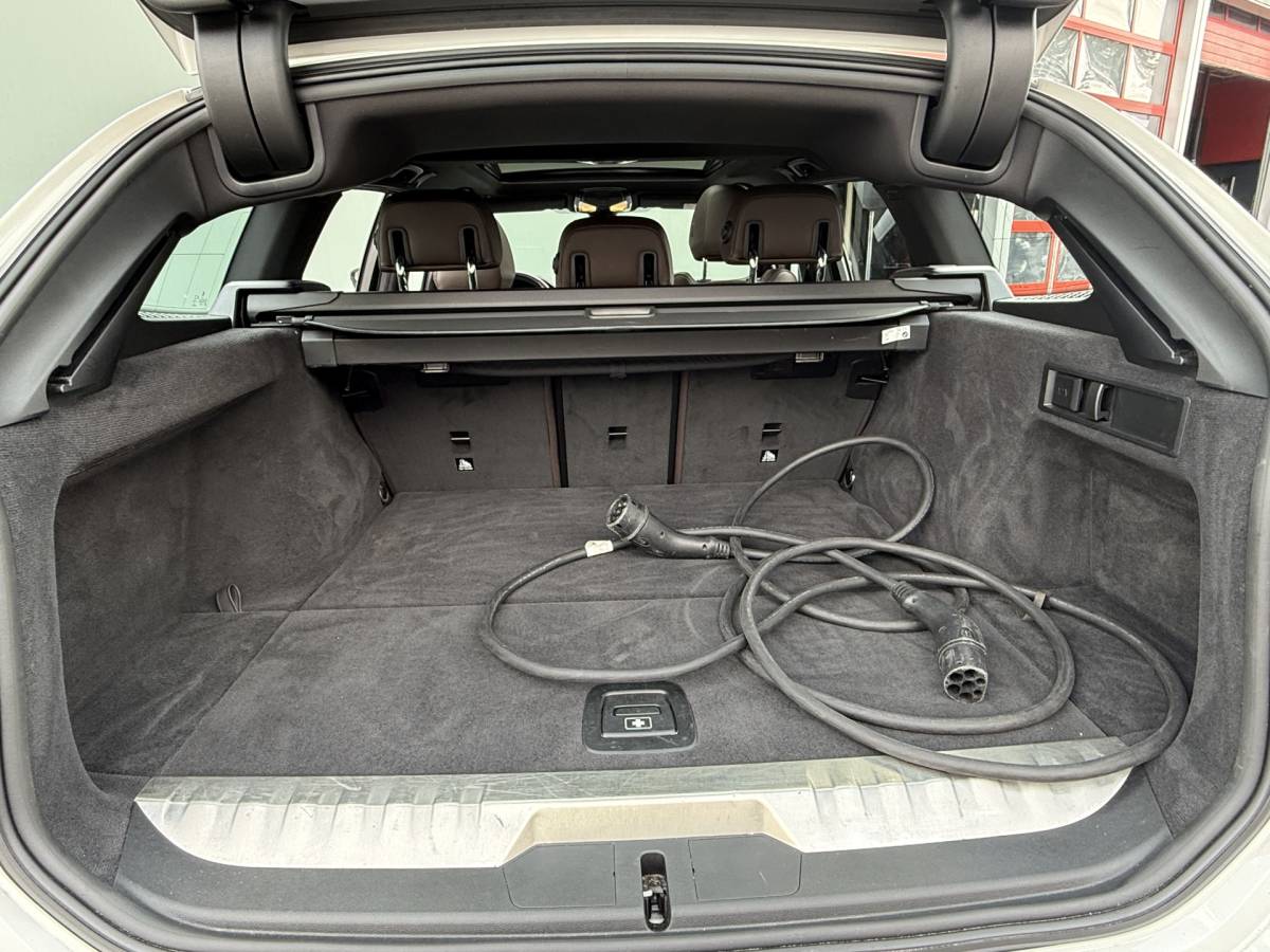 BMW 3 Serie BMW 3-serie Touring BWJ 2022 320e 204 PK Business Edition Plus M PANO | LEDRE | FULL LED | STOELVERW. | CARPLAY + ANDROID | NAVI | CLIMA | CRUISE | LMV | PDC