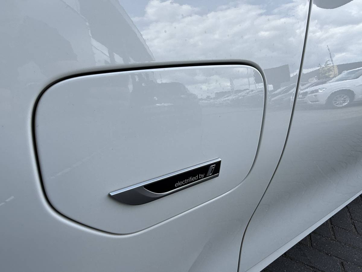 BMW 3 Serie BMW 3-serie Touring BWJ 2022 320e 204 PK Business Edition Plus M PANO | LEDRE | FULL LED | STOELVERW. | CARPLAY + ANDROID | NAVI | CLIMA | CRUISE | LMV | PDC