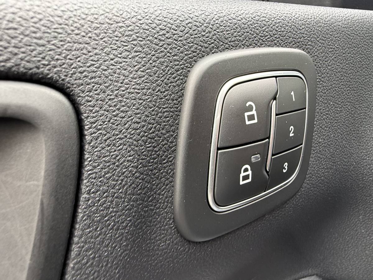 Ford Kuga Ford Kuga BWJ 2021 2.5 225 PK PHEV Vignale NIEUW BINNEN!!