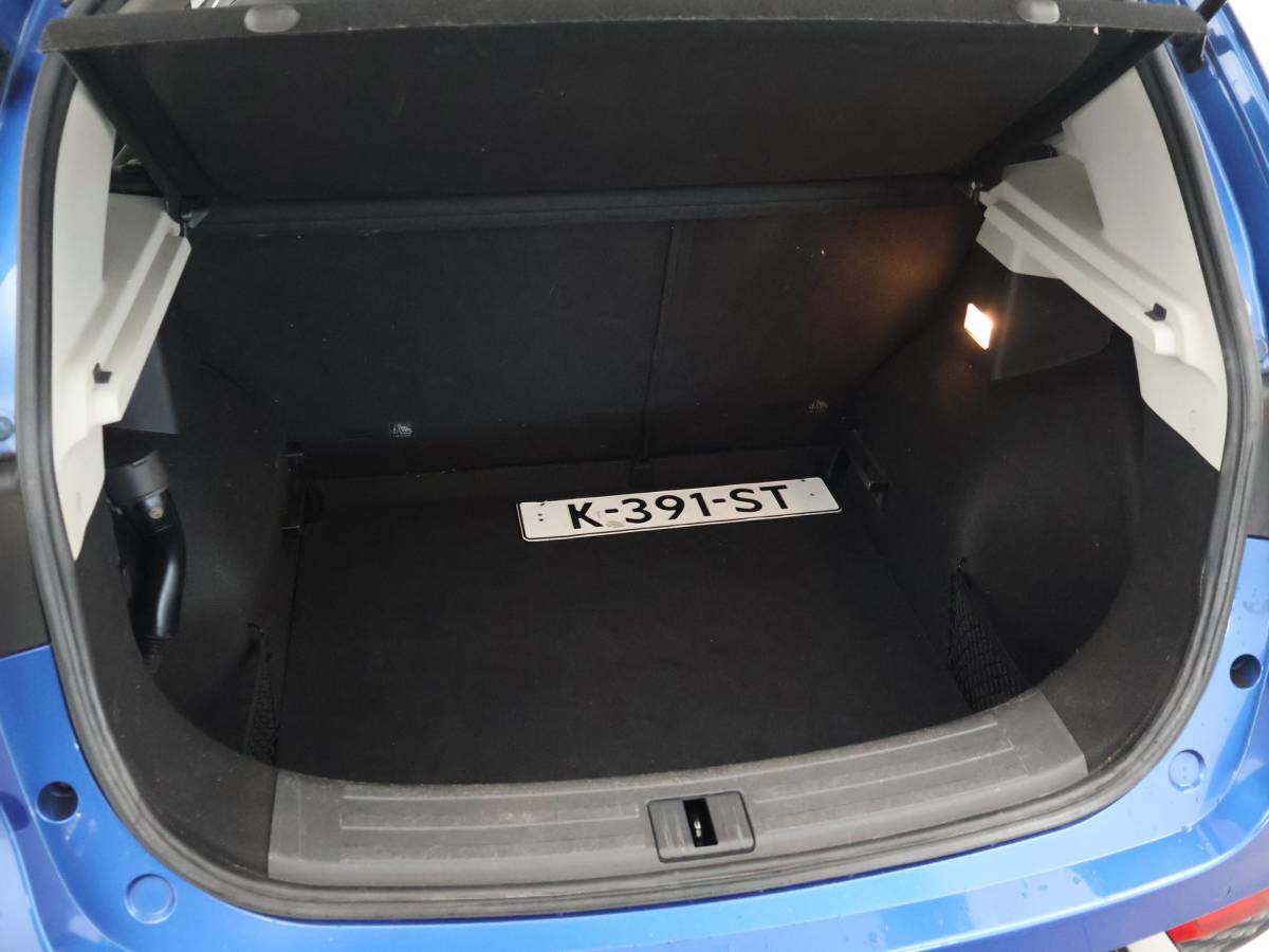 MG ZS EV MG MG ZS EV LUXURY 45 kWh + TREKHAAK | PANORAMA | JBL 95,1% SOH | LEDER | CAMERA | ADAPTIVE CRUISE | STOELVERWARMING