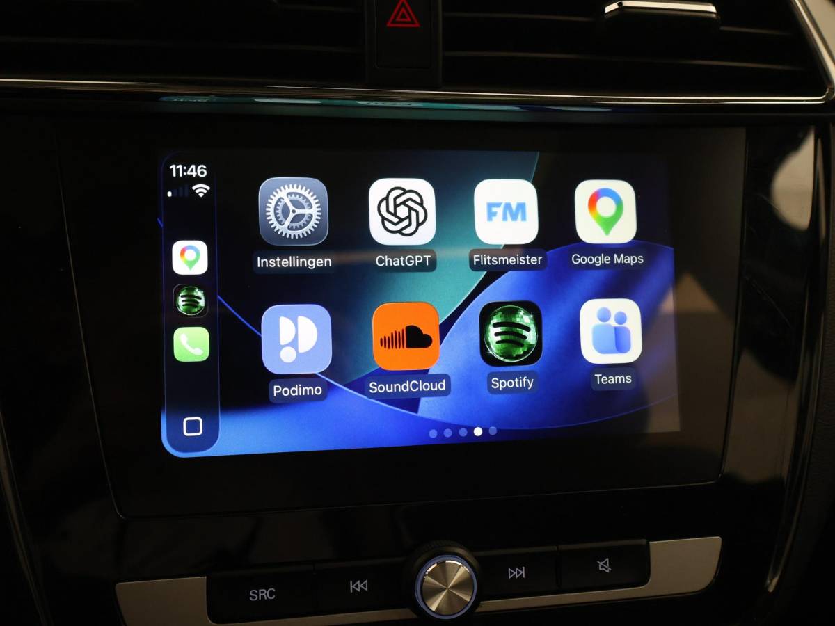 MG ZS EV MG MG ZS EV LUXURY 45 kWh + TREKHAAK | PANORAMA | JBL 95,1% SOH | LEDER | CAMERA | ADAPTIVE CRUISE | STOELVERWARMING
