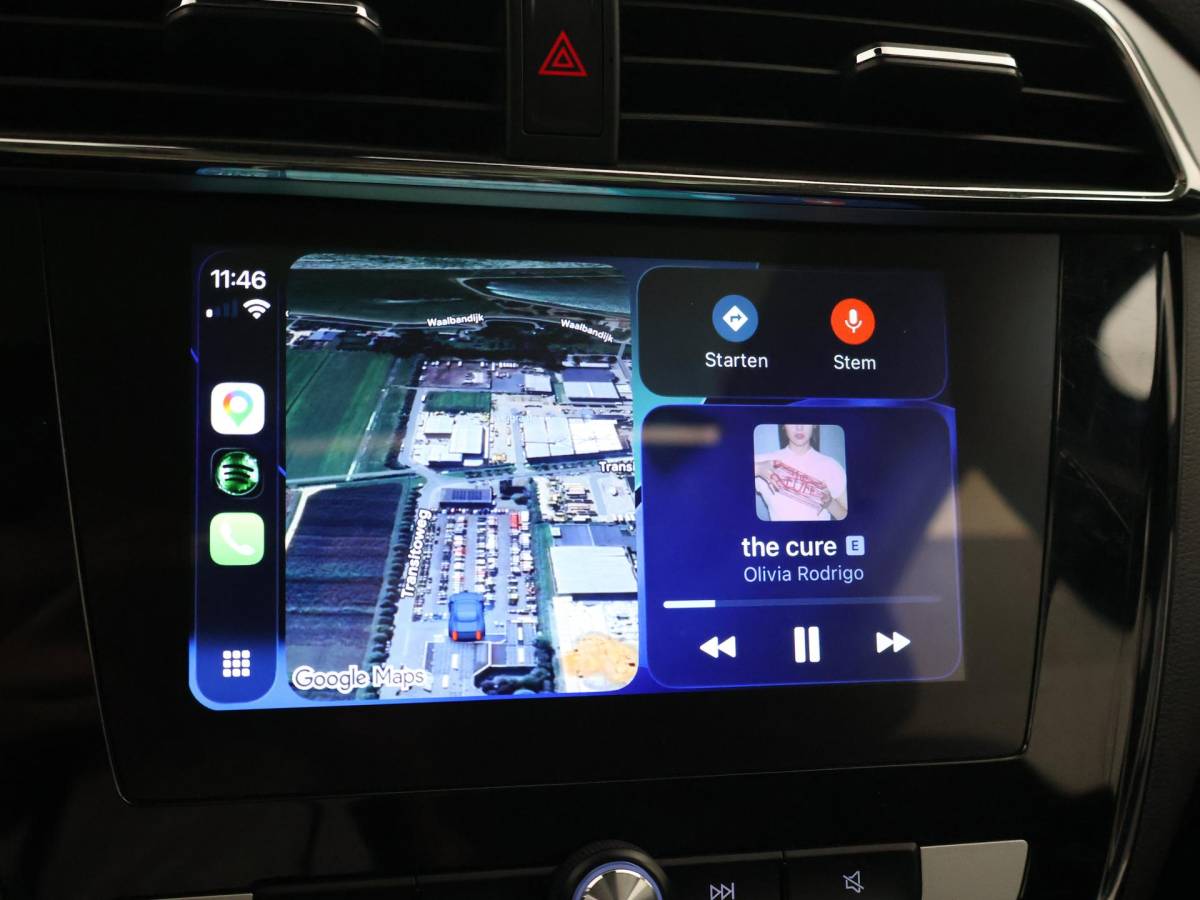 MG ZS EV MG MG ZS EV LUXURY 45 kWh + TREKHAAK | PANORAMA | JBL 95,1% SOH | LEDER | CAMERA | ADAPTIVE CRUISE | STOELVERWARMING