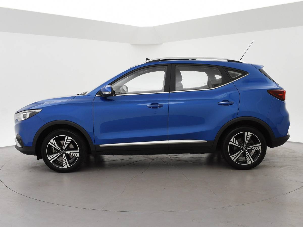 MG ZS EV MG MG ZS EV LUXURY 45 kWh + TREKHAAK | PANORAMA | JBL 95,1% SOH | LEDER | CAMERA | ADAPTIVE CRUISE | STOELVERWARMING