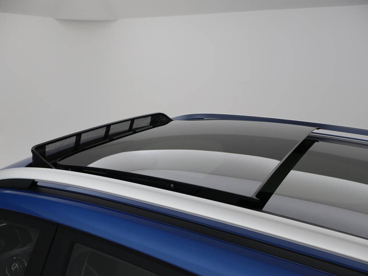 MG ZS EV MG MG ZS EV LUXURY 45 kWh + TREKHAAK | PANORAMA | JBL 95,1% SOH | LEDER | CAMERA | ADAPTIVE CRUISE | STOELVERWARMING