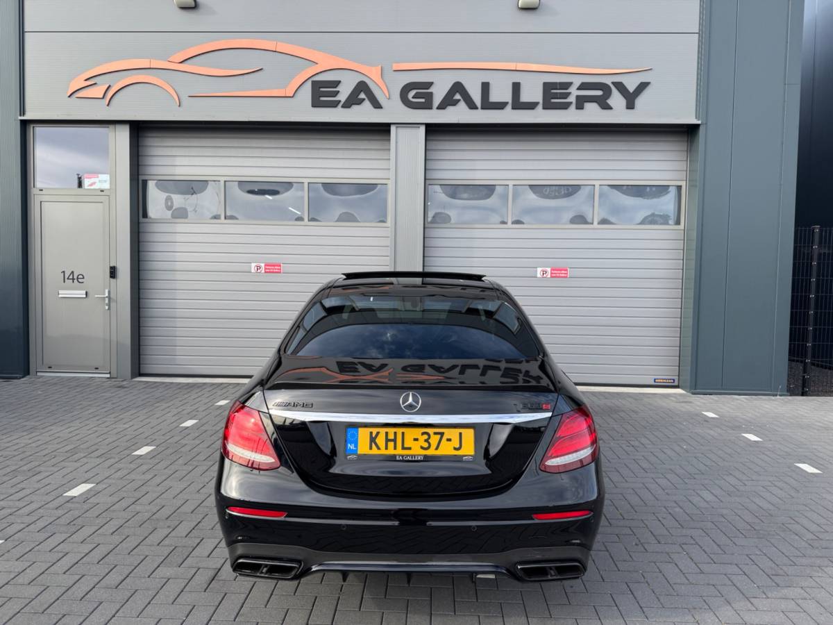Mercedes-Benz E-Klasse Mercedes-Benz E-klasse AMG 63 S 4MATIC+ Carbon Softclose BOMVOL