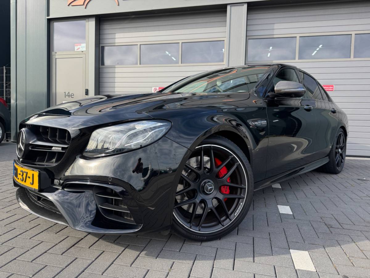 Mercedes-Benz E-Klasse Mercedes-Benz E-klasse AMG 63 S 4MATIC+ Carbon Softclose BOMVOL
