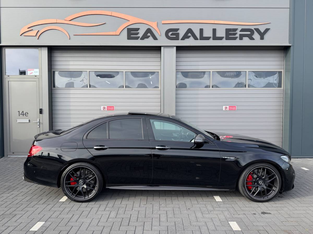 Mercedes-Benz E-Klasse Mercedes-Benz E-klasse AMG 63 S 4MATIC+ Carbon Softclose BOMVOL