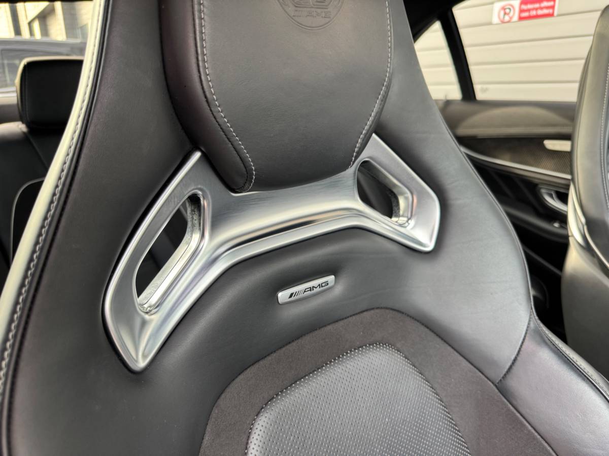Mercedes-Benz E-Klasse Mercedes-Benz E-klasse AMG 63 S 4MATIC+ Carbon Softclose BOMVOL