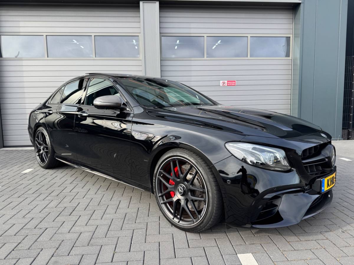 Mercedes-Benz E-Klasse Mercedes-Benz E-klasse AMG 63 S 4MATIC+ Carbon Softclose BOMVOL