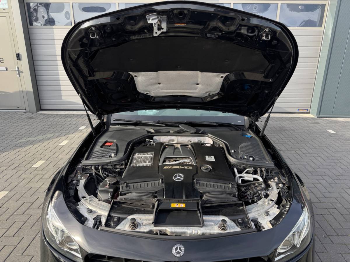 Mercedes-Benz E-Klasse Mercedes-Benz E-klasse AMG 63 S 4MATIC+ Carbon Softclose BOMVOL