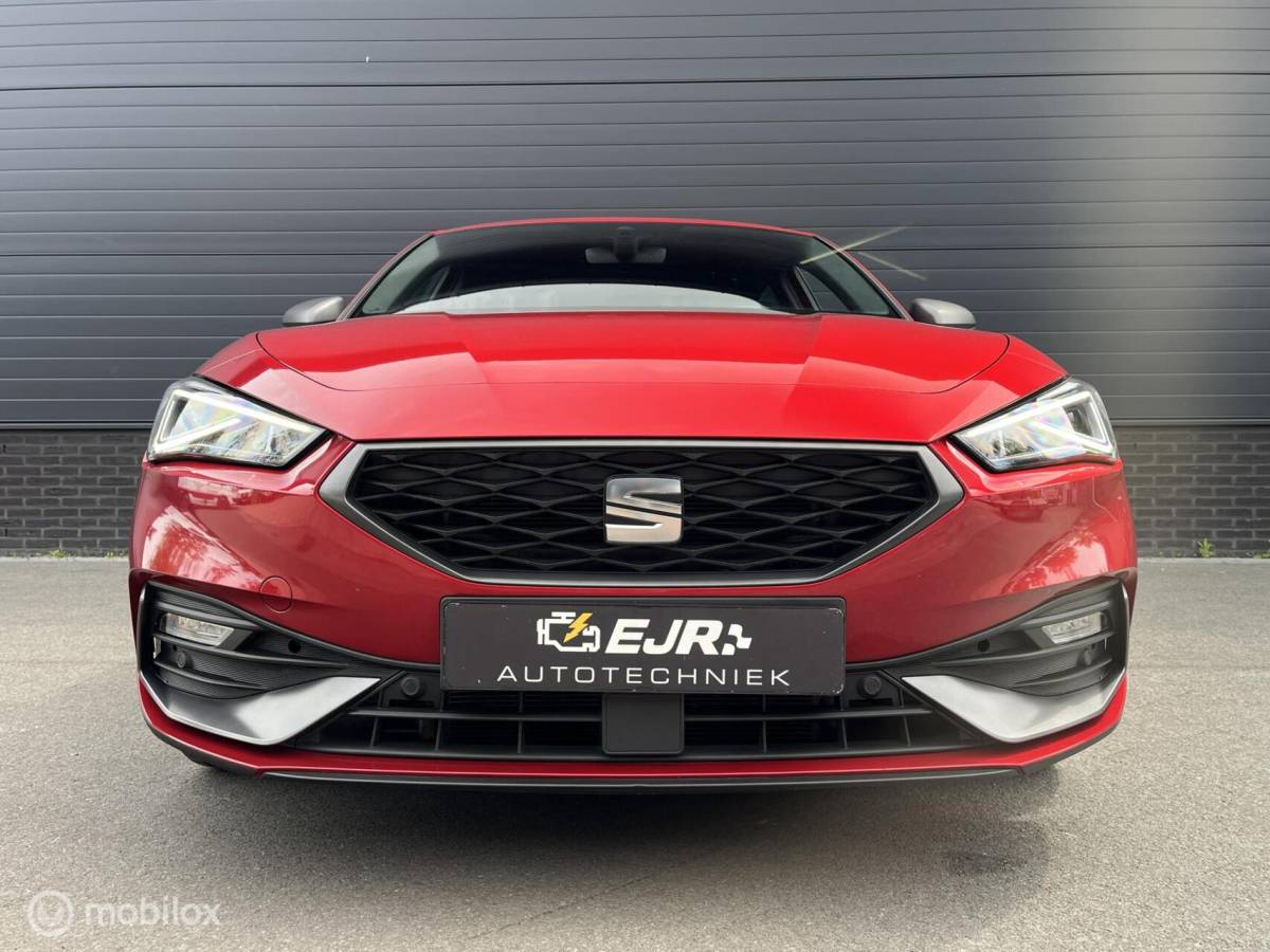 SEAT Leon Seat Leon 1.5 eTSI ACT DSG FR CLIMA*ADAP CR*CARPLAY*PDC*KEYLESS