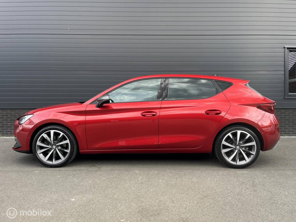 SEAT Leon Seat Leon 1.5 eTSI ACT DSG FR CLIMA*ADAP CR*CARPLAY*PDC*KEYLESS