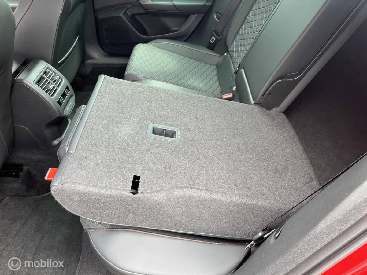 SEAT Leon Seat Leon 1.5 eTSI ACT DSG FR CLIMA*ADAP CR*CARPLAY*PDC*KEYLESS