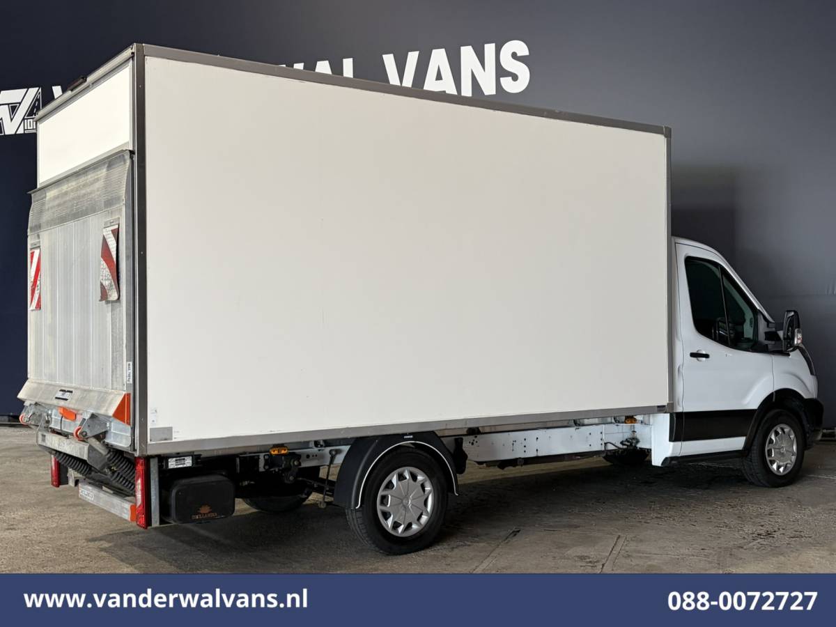 Ford Transit Ford Transit 2.0 TDCI 160pk Bakwagen Laadklep Euro6 Airco | 1040kg laadvermogen | Cruisecontrol | Verwarmde Voorruit Bijrijdersbank