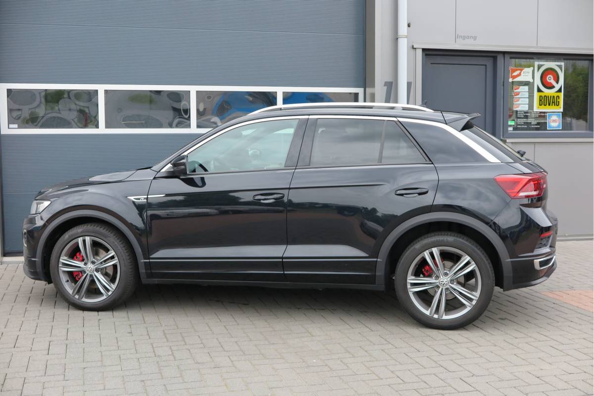 Volkswagen T-Roc Volkswagen T-Roc 1.5 TSI 150pk DSG Sport Business R-Line ,  Pano , Virtual , Xenon, Leder, Navi , Carplay , LMV, PDC, Camera etc. etc