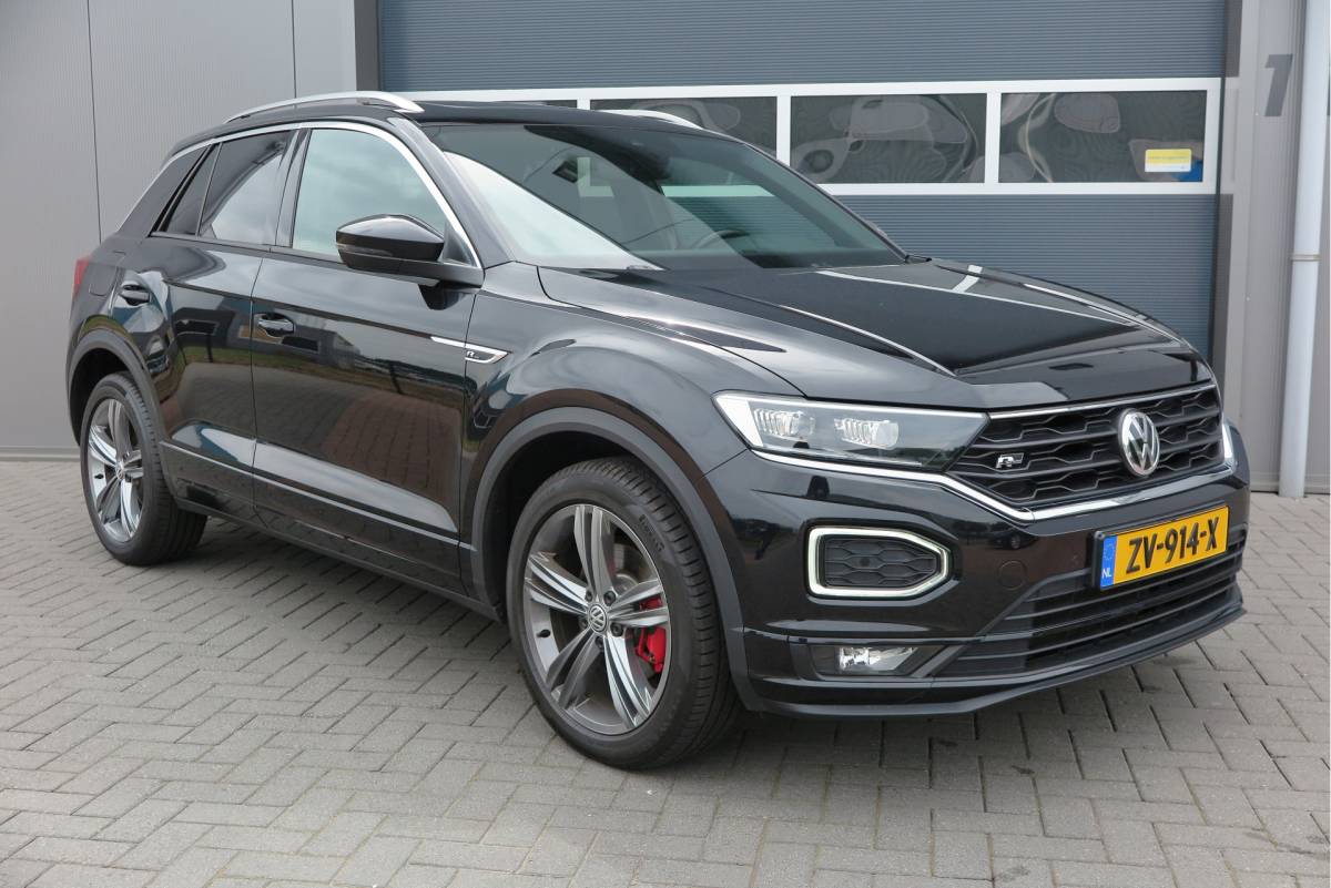 Volkswagen T-Roc Volkswagen T-Roc 1.5 TSI 150pk DSG Sport Business R-Line ,  Pano , Virtual , Xenon, Leder, Navi , Carplay , LMV, PDC, Camera etc. etc