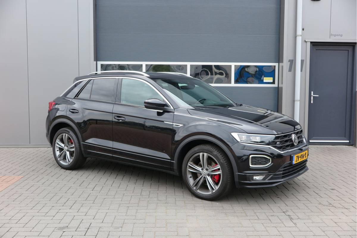 Volkswagen T-Roc Volkswagen T-Roc 1.5 TSI 150pk DSG Sport Business R-Line ,  Pano , Virtual , Xenon, Leder, Navi , Carplay , LMV, PDC, Camera etc. etc