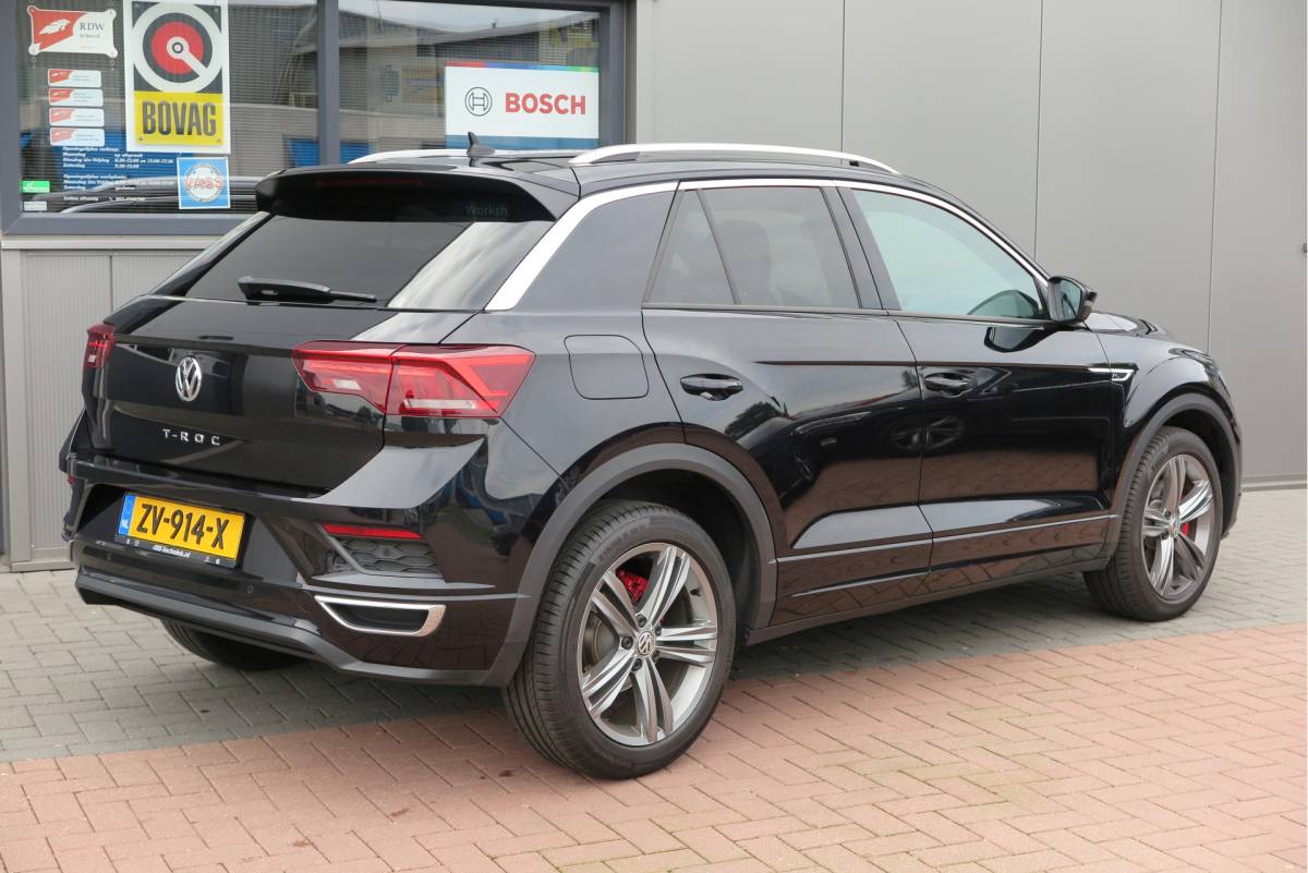 Volkswagen T-Roc Volkswagen T-Roc 1.5 TSI 150pk DSG Sport Business R-Line ,  Pano , Virtual , Xenon, Leder, Navi , Carplay , LMV, PDC, Camera etc. etc