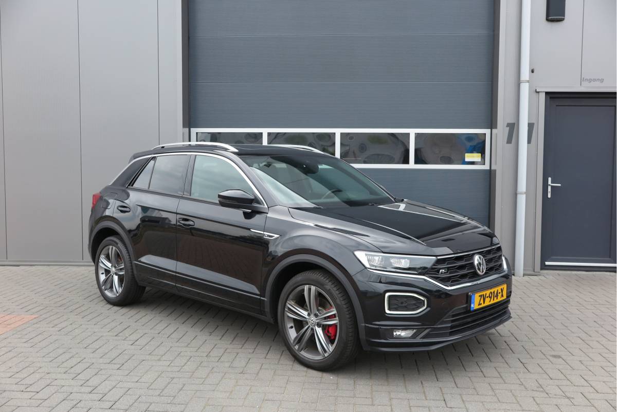 Volkswagen T-Roc Volkswagen T-Roc 1.5 TSI 150pk DSG Sport Business R-Line ,  Pano , Virtual , Xenon, Leder, Navi , Carplay , LMV, PDC, Camera etc. etc