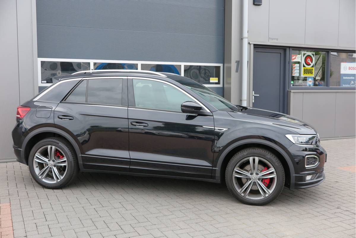 Volkswagen T-Roc Volkswagen T-Roc 1.5 TSI 150pk DSG Sport Business R-Line ,  Pano , Virtual , Xenon, Leder, Navi , Carplay , LMV, PDC, Camera etc. etc