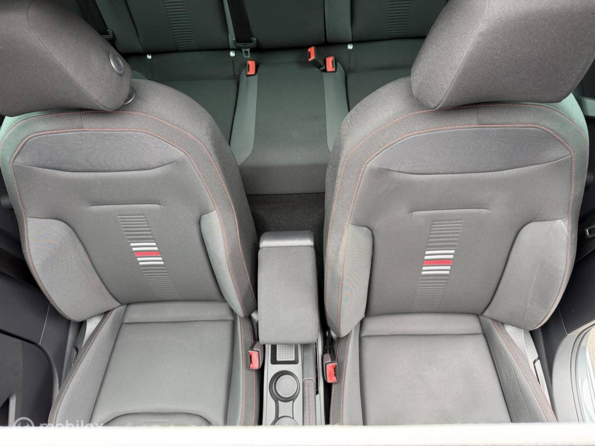 SEAT Ibiza Seat Ibiza 1.0 TSI 116PK! FR CLIMA*CRUISE*CARPLAY*PANO*PDC*LM