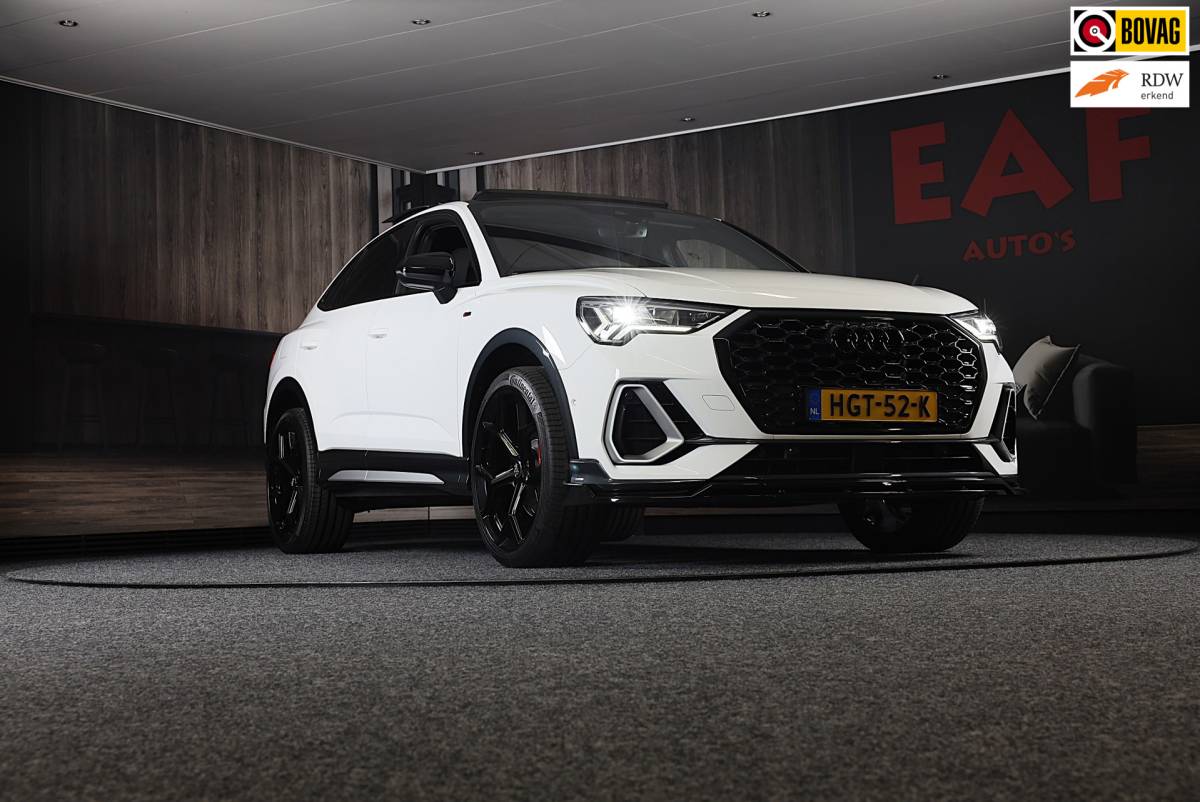 Audi Q3 Audi Q3 Sportback 45 TFSI e RSQ3 Look / Memory / Camera / Acc / Lane Assist / Dode Hoek / S Line Zetels / Pano / Matrix / 21 In