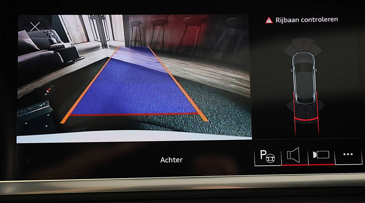Audi Q3 Audi Q3 Sportback 45 TFSI e RSQ3 Look / Memory / Camera / Acc / Lane Assist / Dode Hoek / S Line Zetels / Pano / Matrix / 21 In
