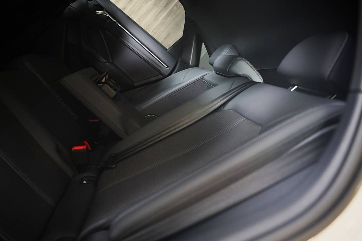 Audi Q3 Audi Q3 Sportback 45 TFSI e RSQ3 Look / Memory / Camera / Acc / Lane Assist / Dode Hoek / S Line Zetels / Pano / Matrix / 21 In