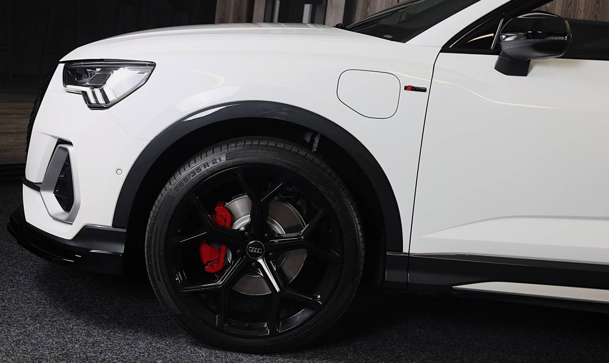 Audi Q3 Audi Q3 Sportback 45 TFSI e RSQ3 Look / Memory / Camera / Acc / Lane Assist / Dode Hoek / S Line Zetels / Pano / Matrix / 21 In