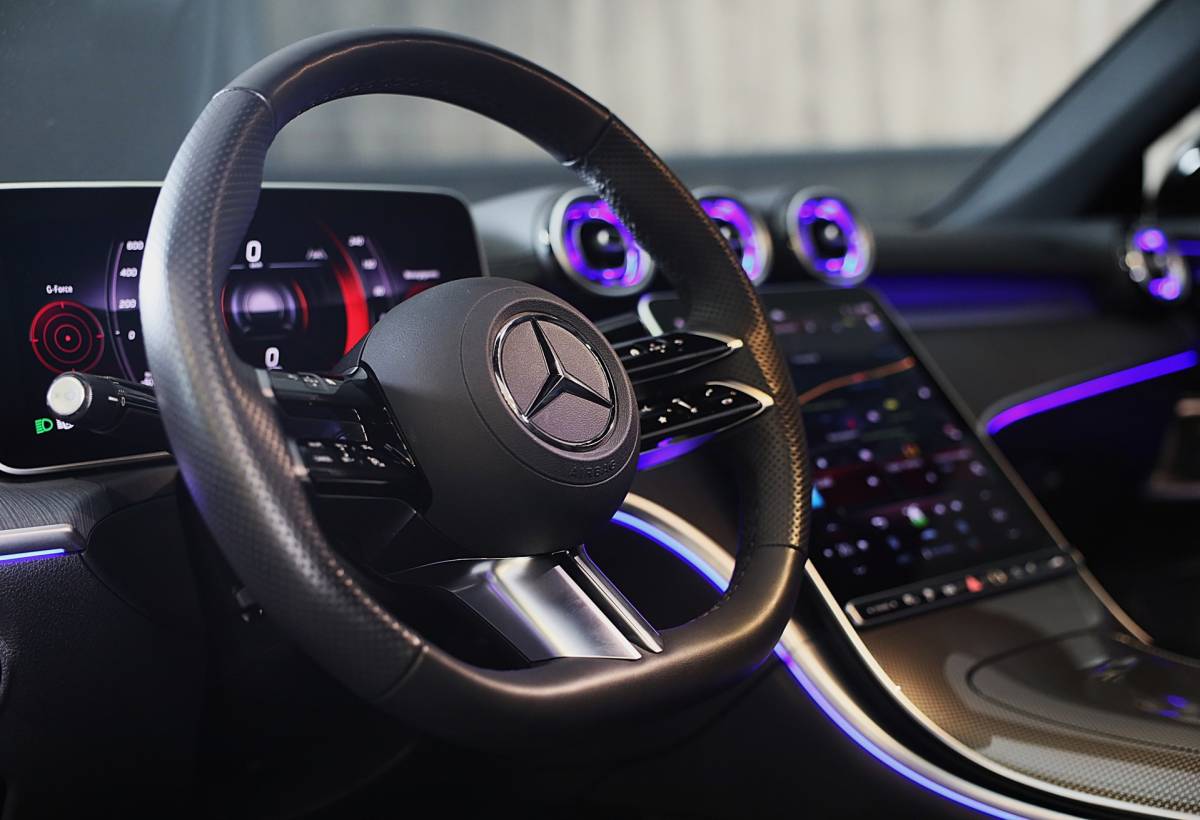 Mercedes-Benz CLE Mercedes-Benz CLE Coupé 300 e AMG 53 Look / Head Up / 360 Camera / Acc / Lane Assist / Dode Hoek / Elek Stoelen / Memory / Pano