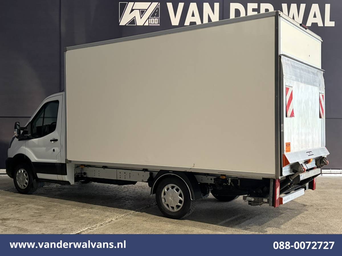 Ford Transit Ford Transit 2.0 TDCI 130pk Bakwagen Laadklep Euro6 Airco | 1040kg laadvermogen | Cruisecontrol | Verwarmde voorruit Bijrijdersbank