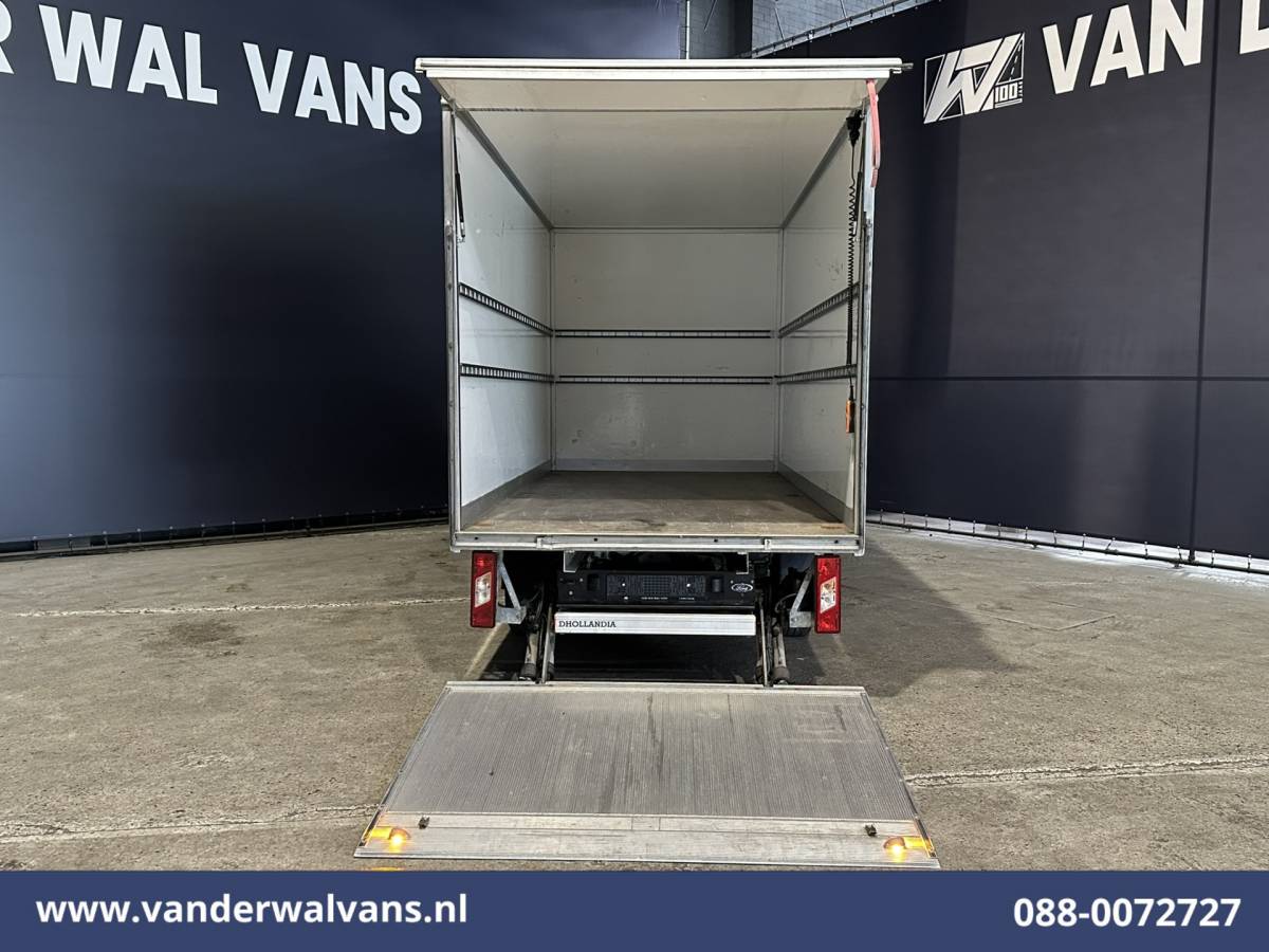 Ford Transit Ford Transit 2.0 TDCI 130pk Bakwagen Laadklep Euro6 Airco | 1040kg laadvermogen | Cruisecontrol | Verwarmde voorruit Bijrijdersbank