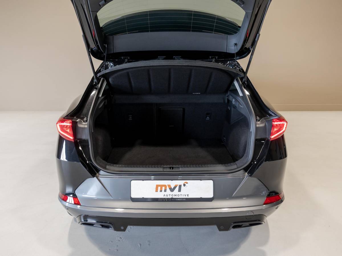 CUPRA Formentor CUPRA Formentor 1.5 TSI Business Edition / 150pk / Achteruitrij camera / Stoel en stuur verwarming /
