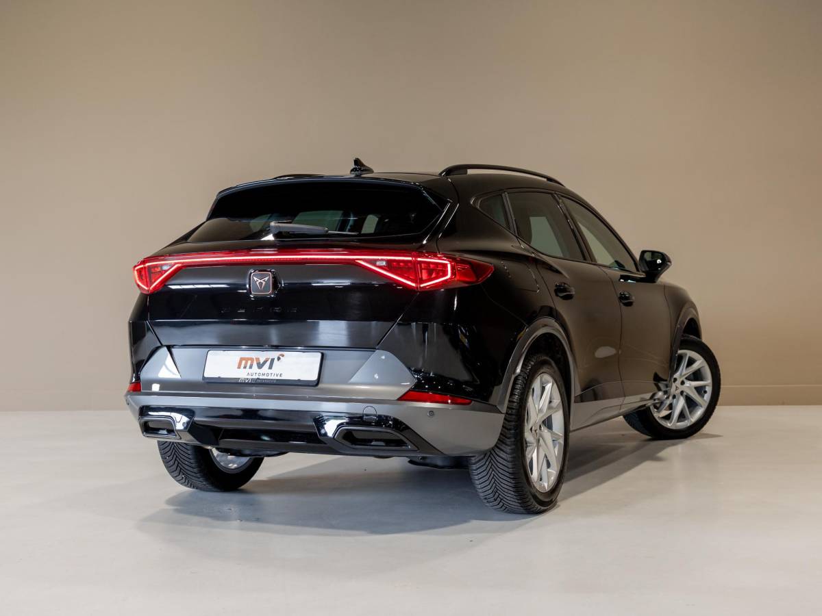 CUPRA Formentor CUPRA Formentor 1.5 TSI Business Edition / 150pk / Achteruitrij camera / Stoel en stuur verwarming /